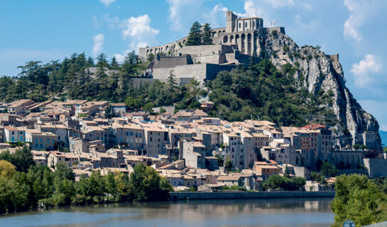 HÔTEL-RESTAURANT LA LAUZETANE Le Lauzet sur Ubaye