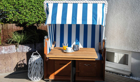 MEERBLAU · HOTEL · RÜGEN Sellin