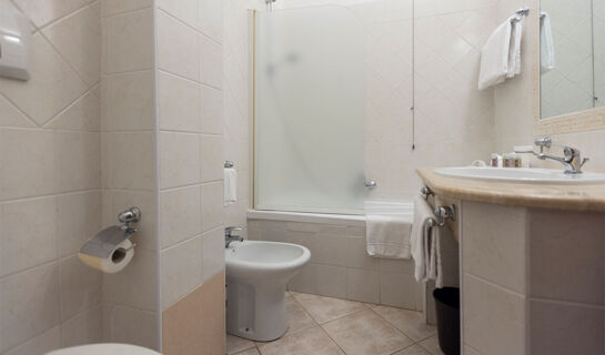 HOTEL RIBOT Arborea (OR)