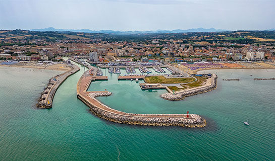 HOTEL VILLA PINA (B&B) Senigallia (AN)