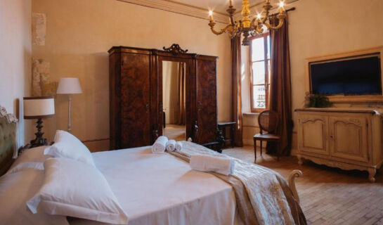 HOTEL  OVIV (B&B) Acquaviva Picena