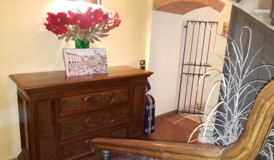 LA CORTE DEL RE (B&B) Arezzo (AR)