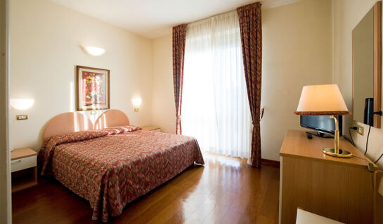 HOTEL VILLA RICCI Chianciano Terme (SI)