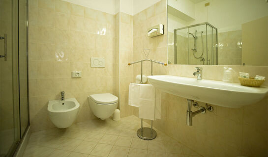 HOTEL VILLA RICCI Chianciano Terme (SI)