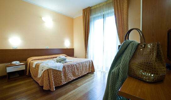 HOTEL VILLA RICCI Chianciano Terme (SI)