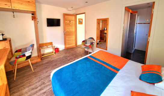 LOGIS HÔTEL LES PEUPLIERS Baratier