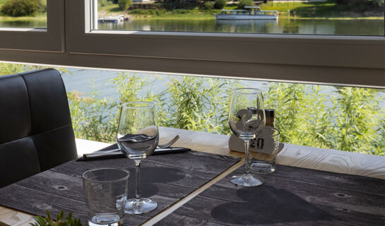 HÔTEL RESTAURANT LES CYGNES Villers-le-Lac