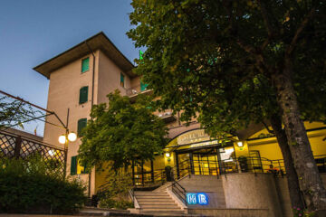 HOTEL VILLA RICCI Chianciano Terme (SI)