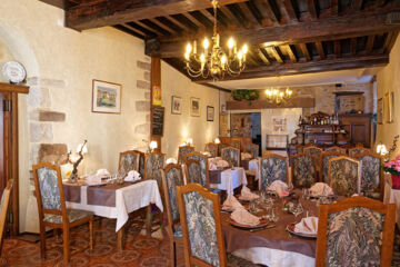 HÔTEL DES TROIS MAURES Couches