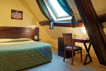 HÔTEL DES TROIS MAURES Couches