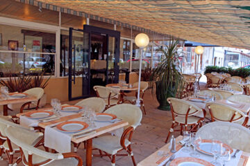 HÔTEL LE COURS Saint-Gilles du Gard