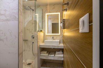 HÔTEL LE COURS Saint-Gilles du Gard