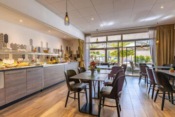 HÔTEL LE COURS Saint-Gilles du Gard