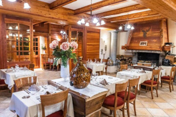 LOGIS HÔTEL LES PEUPLIERS Baratier