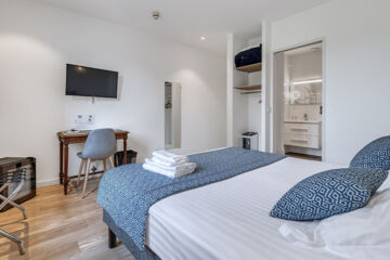 HÔTEL LE FER À CHEVAL Yenne